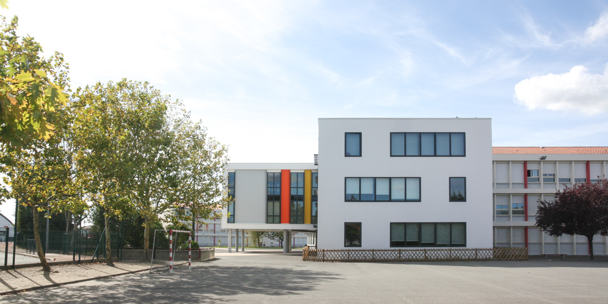 Extension Collège Saint Joseph à Challans Réalisation LT Archi